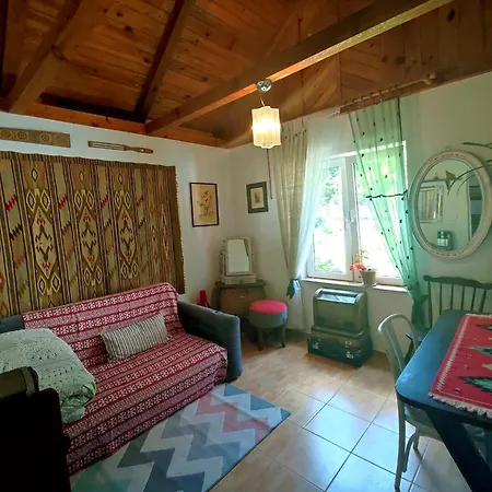 Nad Poranna Rosa * Garbatka-Letnisko